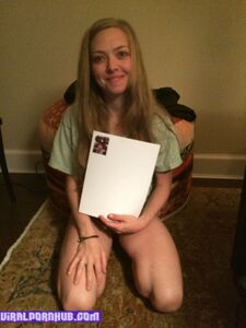 Amanda Seyfried Nude Photos And Sex Tape Leaked
