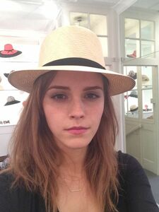 Super Hot Emma Watson Nudes Leaked on the Internet