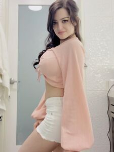 Tessa Fowler Nude Bathroom Striptease OnlyFans Video Leaked