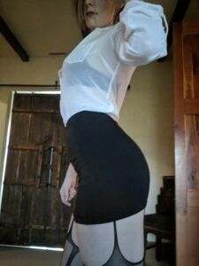 HUGE photo leak of early RoseThorneQOS photos